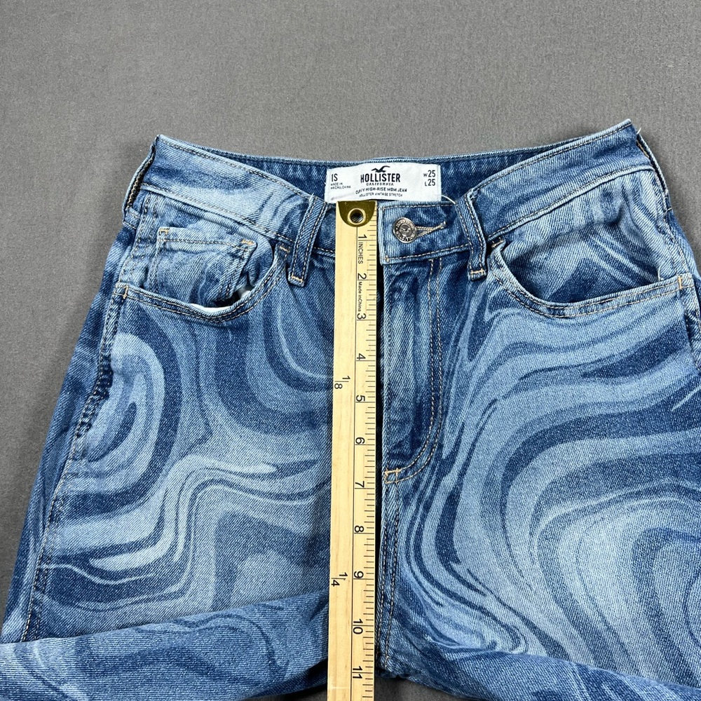 Hollister Curvy High Rise Mom Jeans Blue Marble Swirl Size 25x25 - Picture 6 of 8